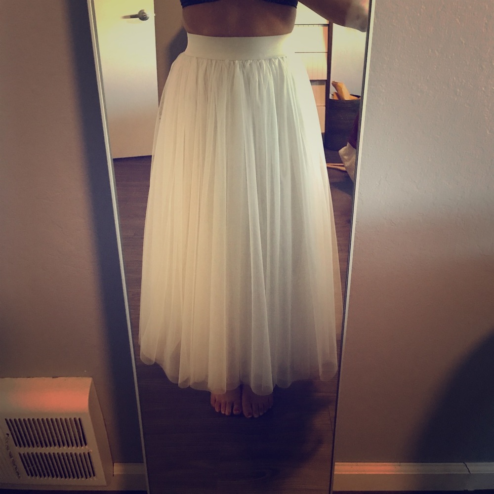 White tulle skirt