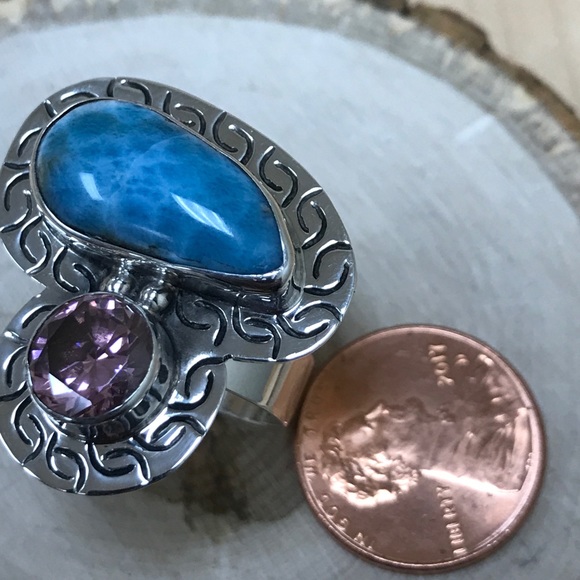 Ring - Picture 7 of 7