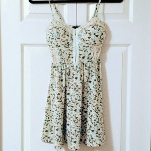 *Firm price* Forever 21 Floral Bustier Dress