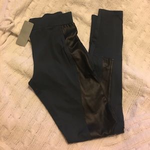 NWT Swoon leggings