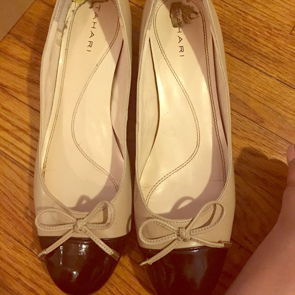 Tahari color block shoes