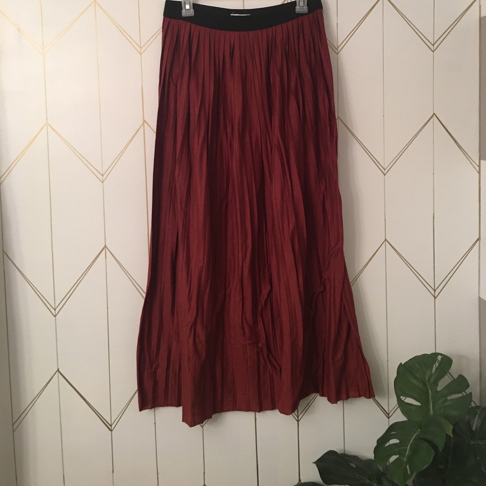 Burgundy pleated maxi skirt