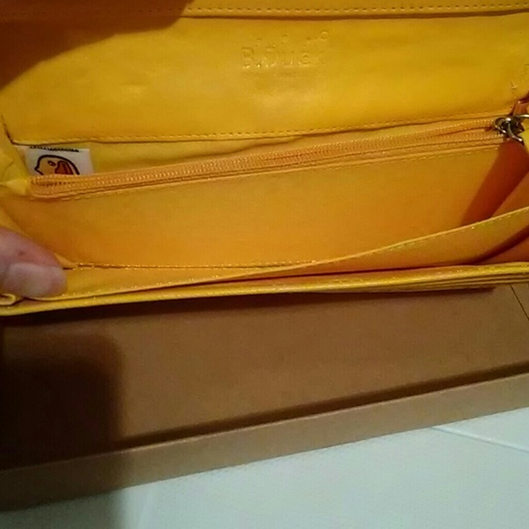 Authentic yellow leather BDuck Wallet/wristlet - Picture 3 of 4