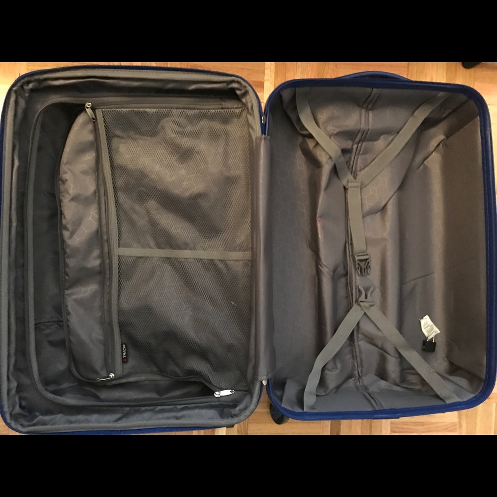 NEW SUITCASE | 4 WHEELS (23x16)