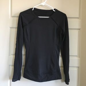 Lululemon long sleeve black top