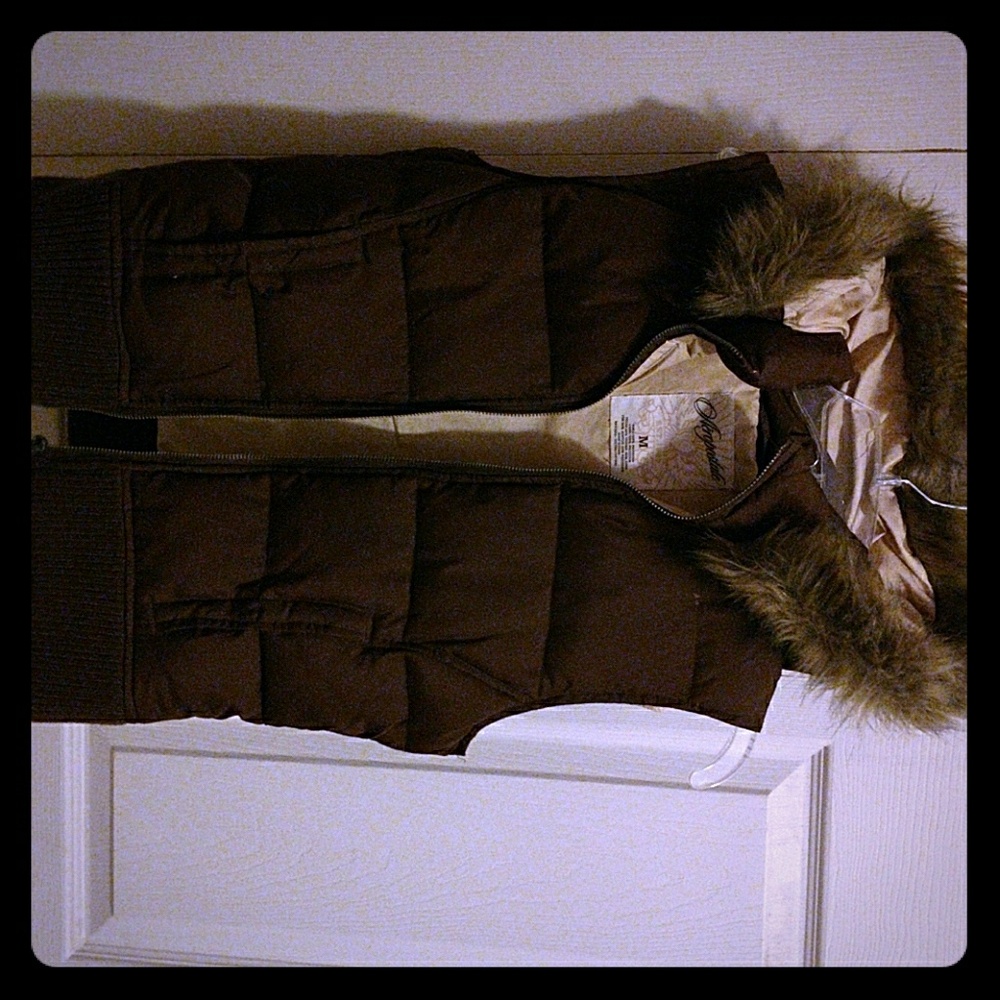 Aeropostale full zip fur hood vest