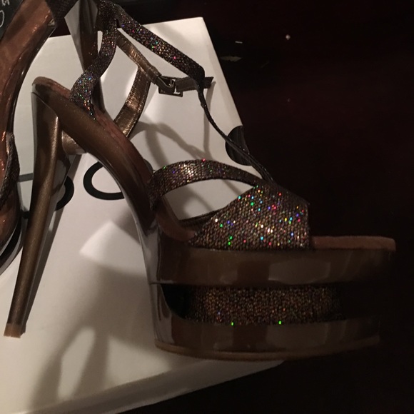 Party pumps - Picture 3 of 4