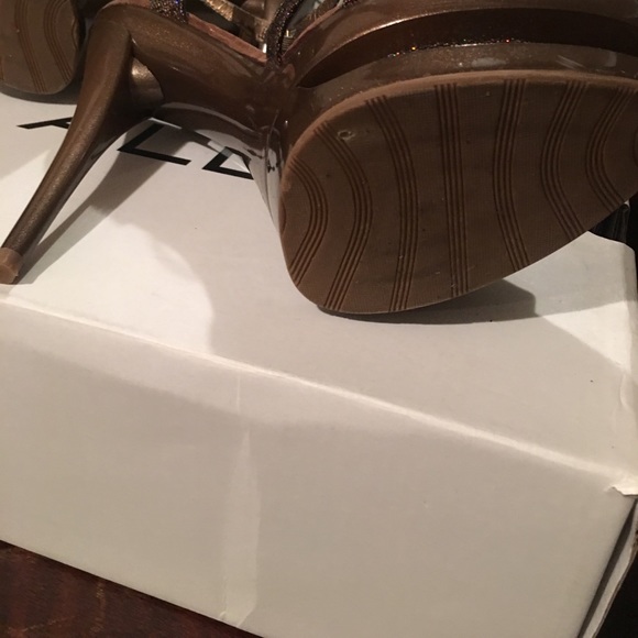 Party pumps - Picture 4 of 4