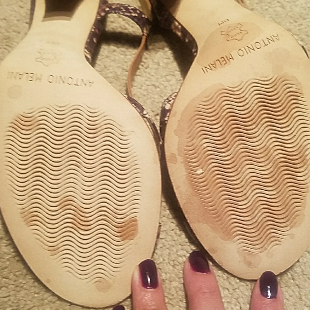 Shoes - Picture 3 of 7