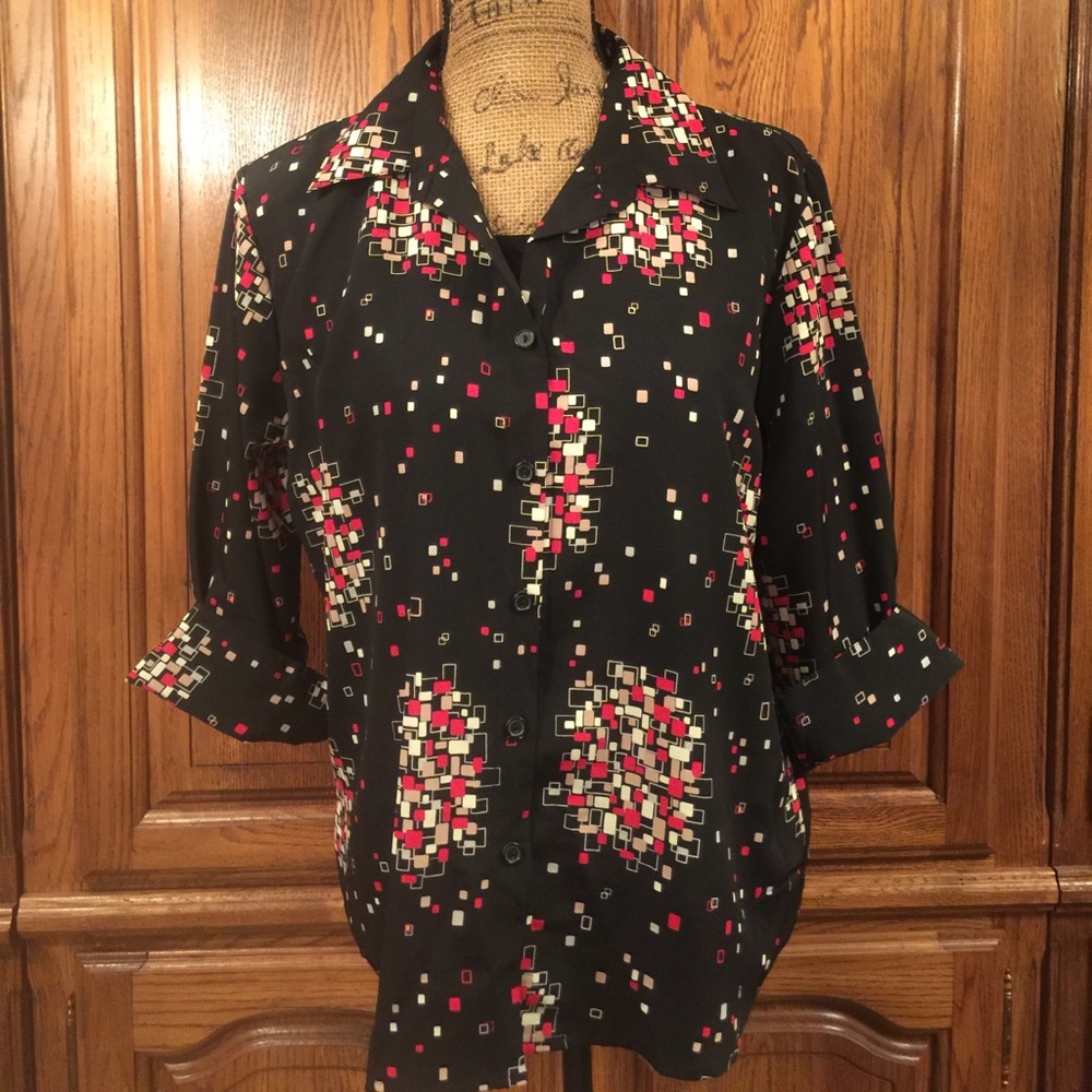 Modern Essentials 3/4 Sleeve Cubist Print Blouse