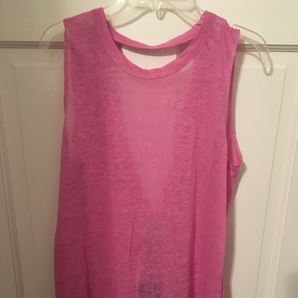 NWT Chaser Top Size M - Picture 1 of 3