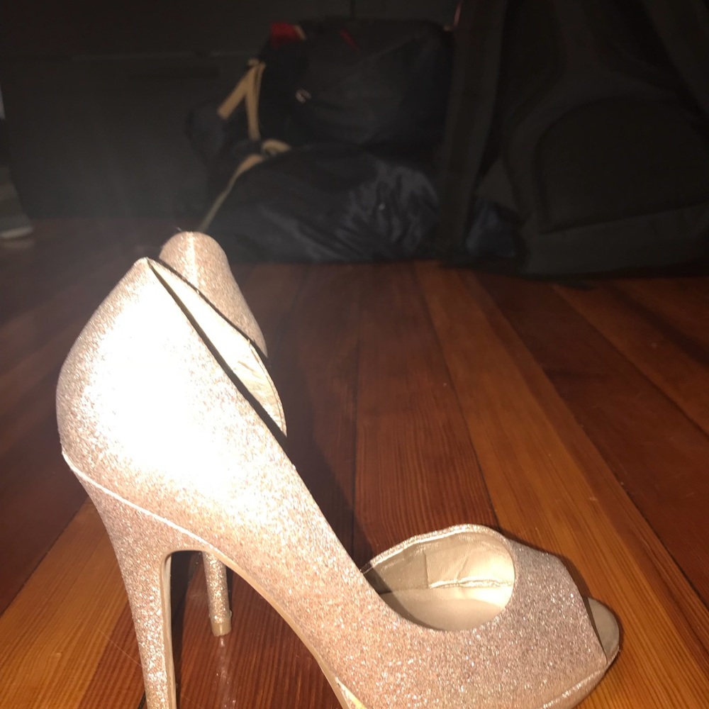 Call it spring gold glitter pump