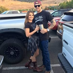 Meet your Posher, Levi