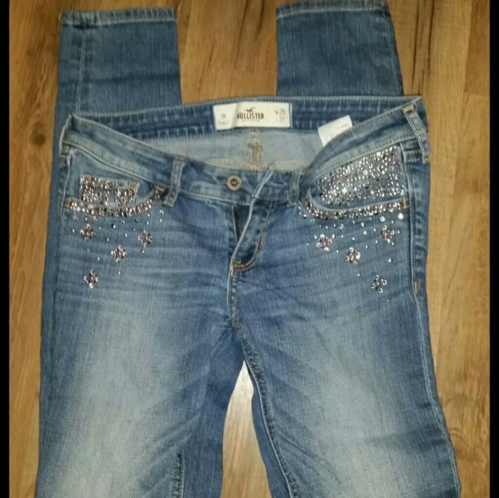 Nice rhinestone Hollister jeans