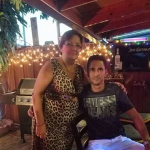 Meet your Posher, Carlitos