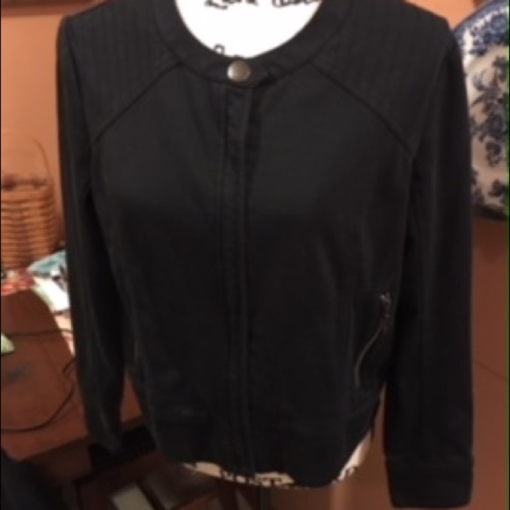 DNKY -Women’s Jacket Cute ! Size-L Petite 9.00