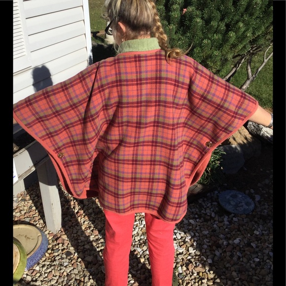OOAK PLAID Wool PONCHO Shawl Cape Vintage Coral & KIWI GEMSTONES - Picture 1 of 16