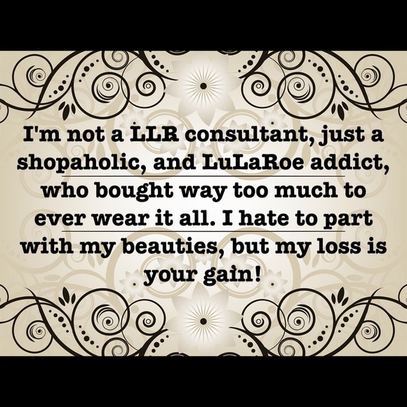 LuLaRoe small classic tee new with tags! - Picture 4 of 5