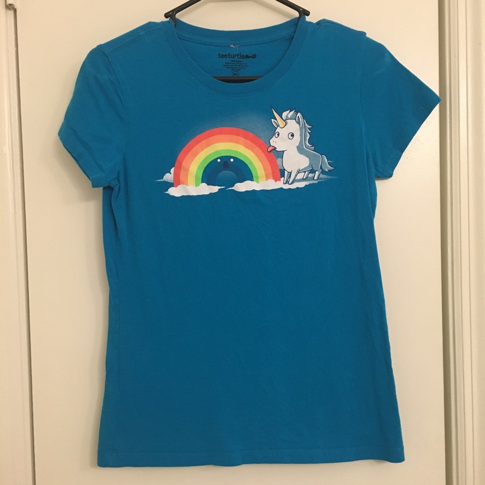 Graphic Tee | 🦄 🌈
