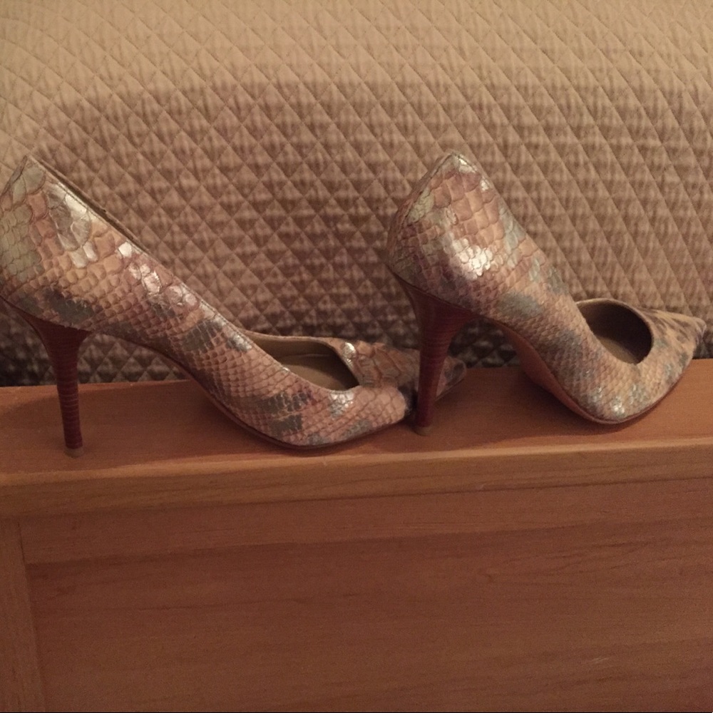 Stuart Weitzman snake skin heels