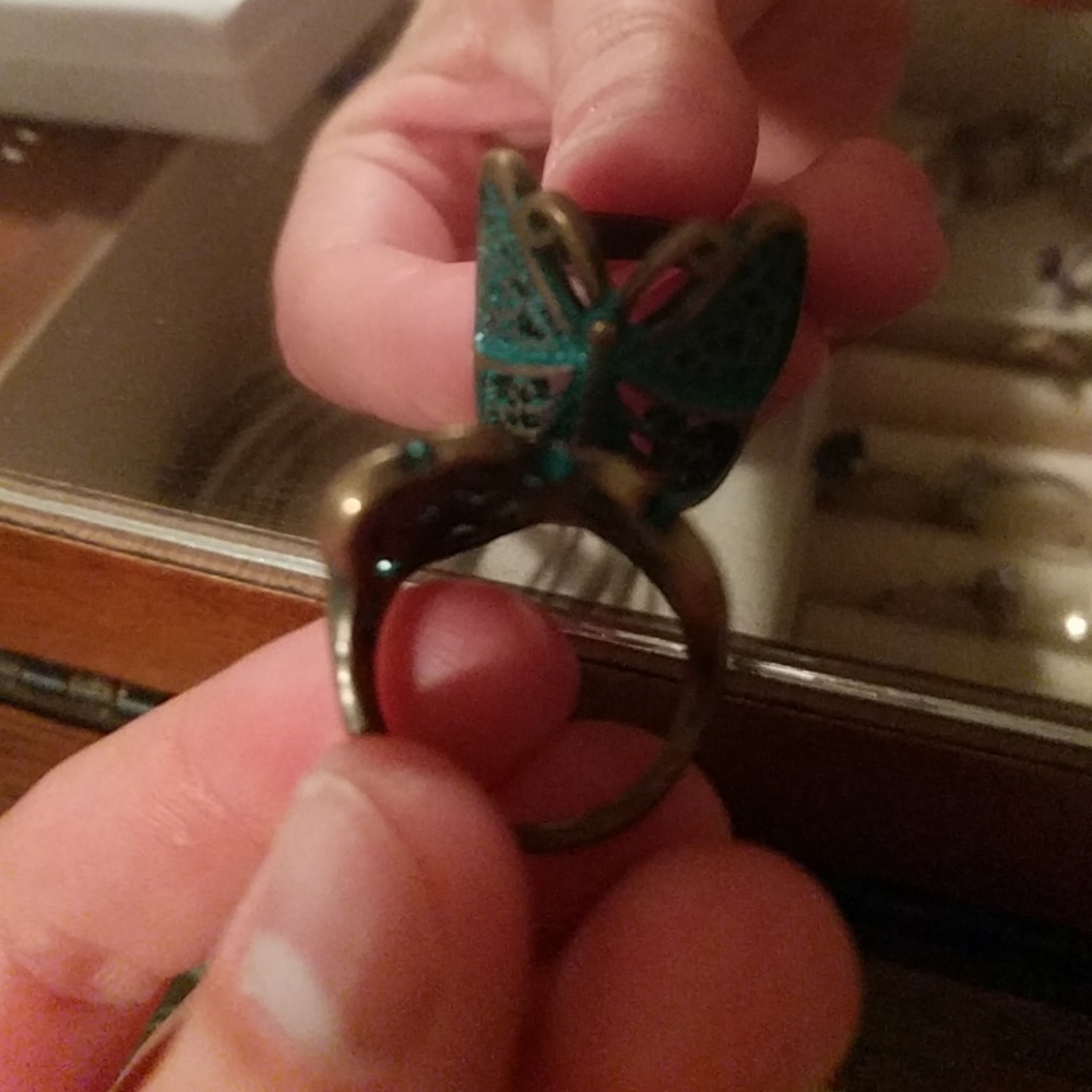 ❤️Butterfly ring - Picture 2 of 3