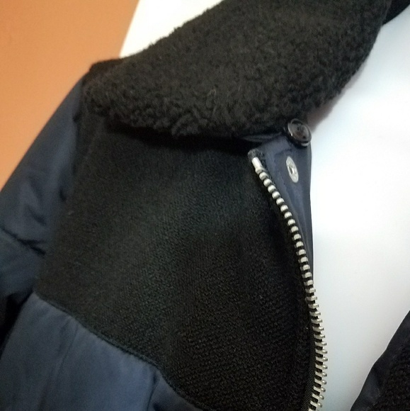 Members Only Blue and black winter coat - Picture 2 of 3