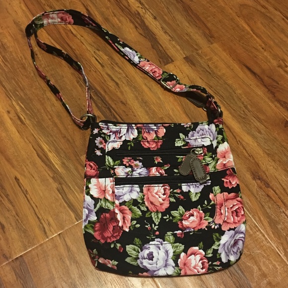 Handbags - 🛍3/$10 or 5/$15!🛍