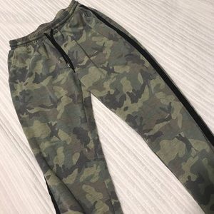Urban outfitters camo joggers