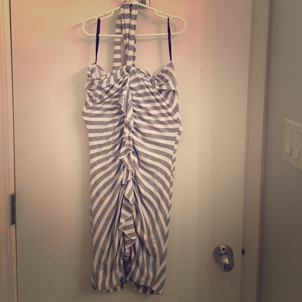 bebe • grey white striped ruched halted dress