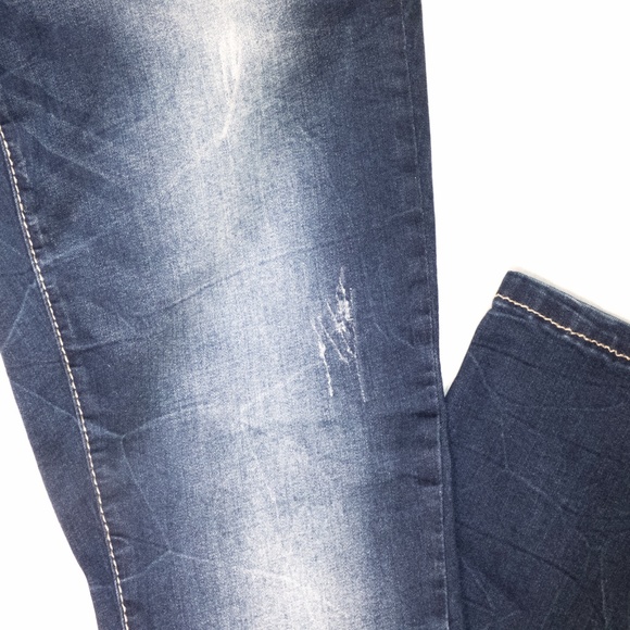 Sweet Cheeks Faded Skinny Jeans - Picture 3 of 6