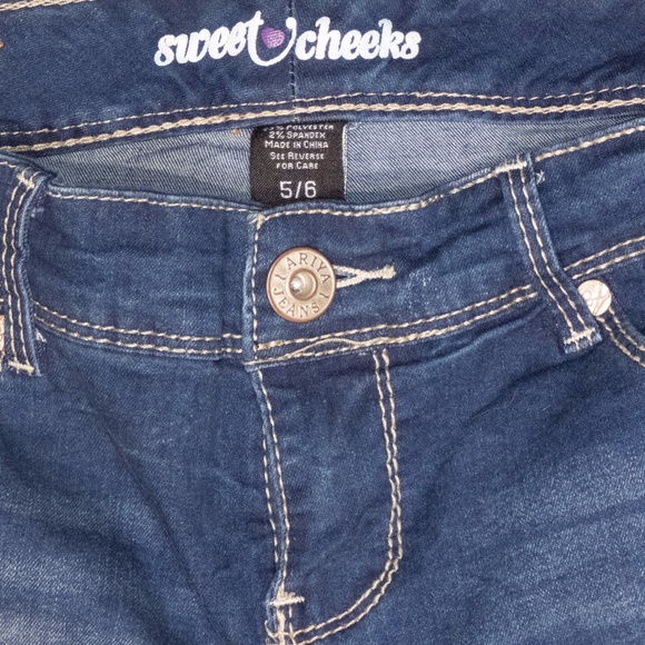 Sweet Cheeks Faded Skinny Jeans - Picture 2 of 6