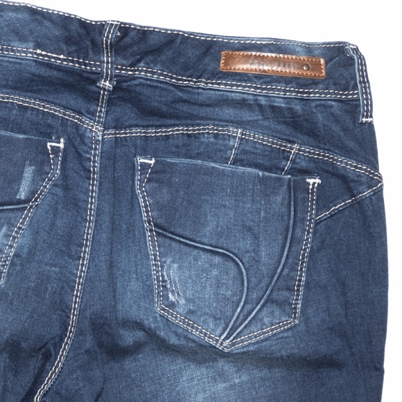 Sweet Cheeks Faded Skinny Jeans - Picture 6 of 6