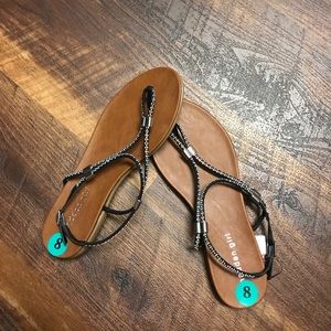 Madden Girl sandals NWT size 8