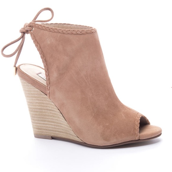 Chinese Laundry Shoes - Last pair!! 9.5 Chinese laundry larox wedge