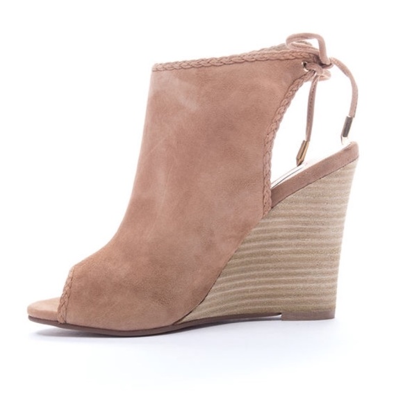 Last pair!! 9.5 Chinese laundry larox wedge - Picture 4 of 6