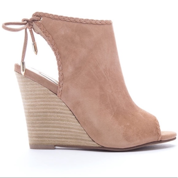 Last pair!! 9.5 Chinese laundry larox wedge - Picture 5 of 6