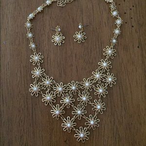 White & Gold Bib Necklace & Earring Set