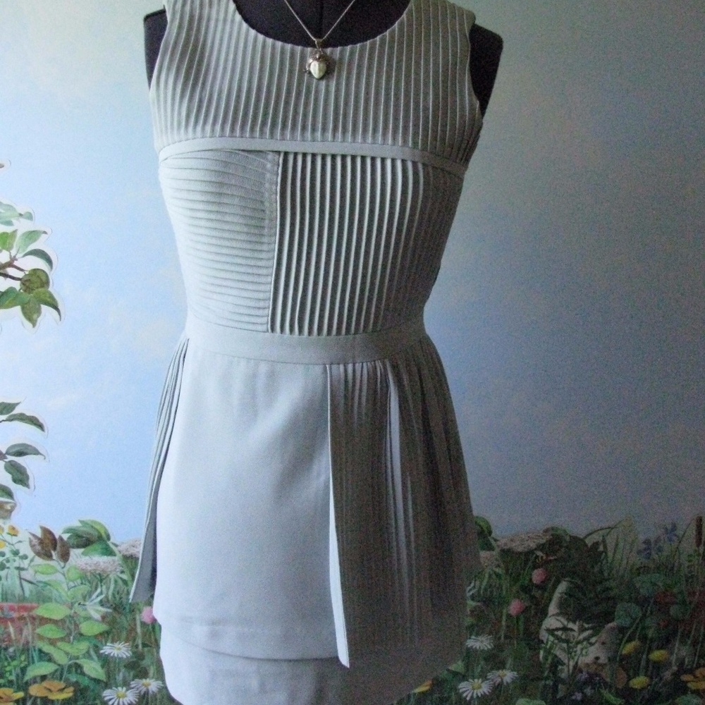 Reiss Pleated Sleeveless Gray Dress SZ 8 New
