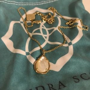 Kendra Scott Necklace