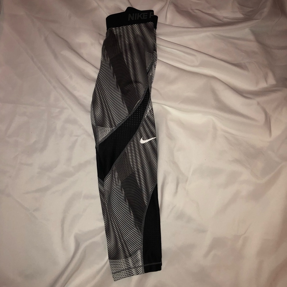 Nike pro leggings