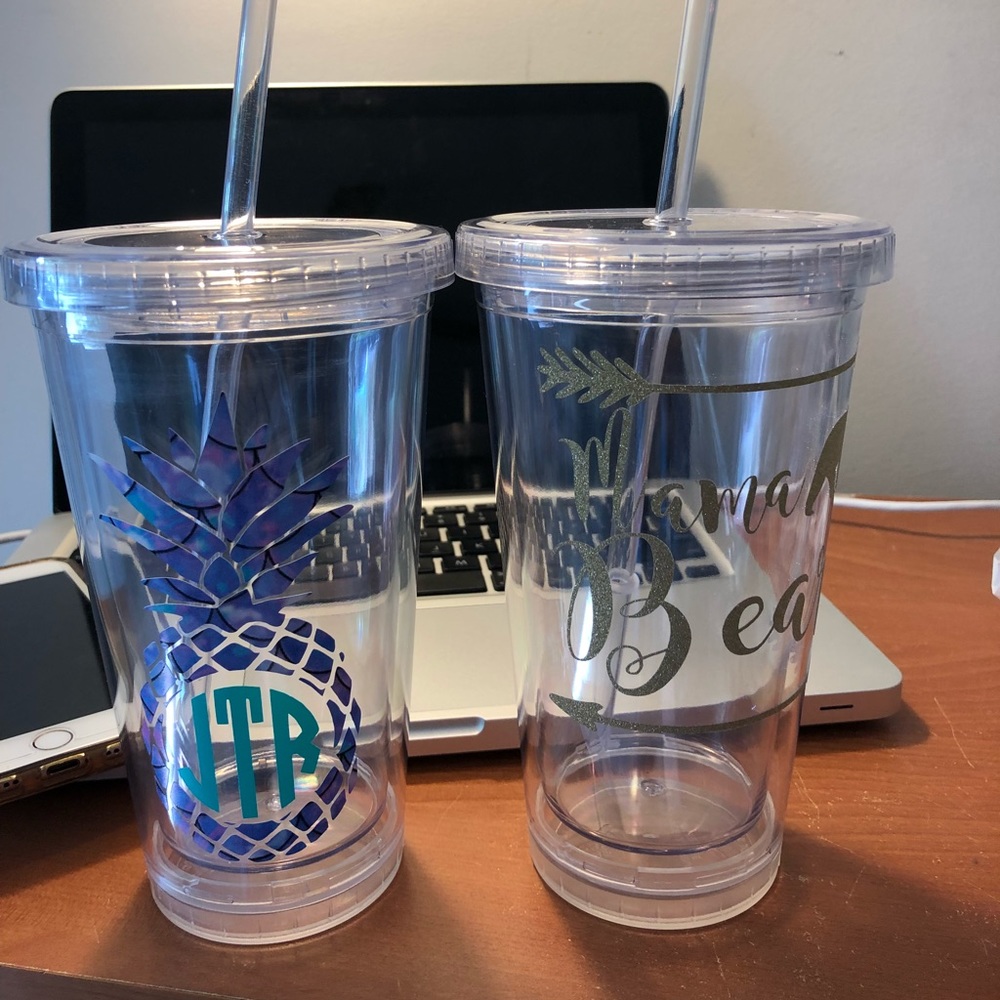 Custom plastic tumblers