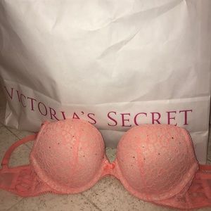 Victoria’s Secret Bra
