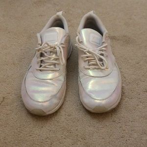 Nike Iridescent Air Thea!
