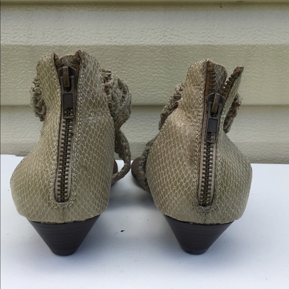 Shoes - Picture 3 of 5