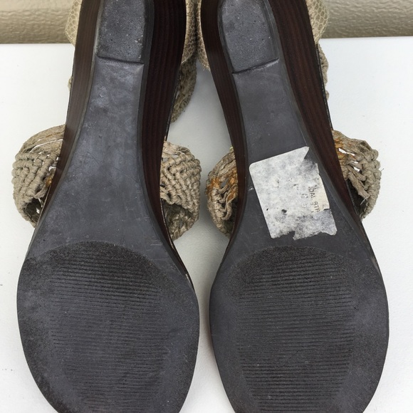 Shoes - Picture 4 of 5