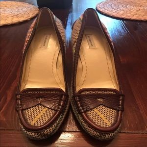 Burberry plaid pumps