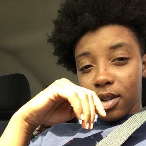 Meet your Posher, Paris