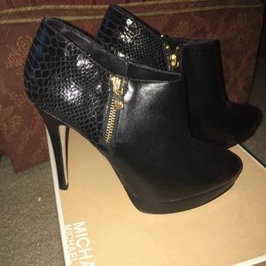 Michael Kors York Bootie
