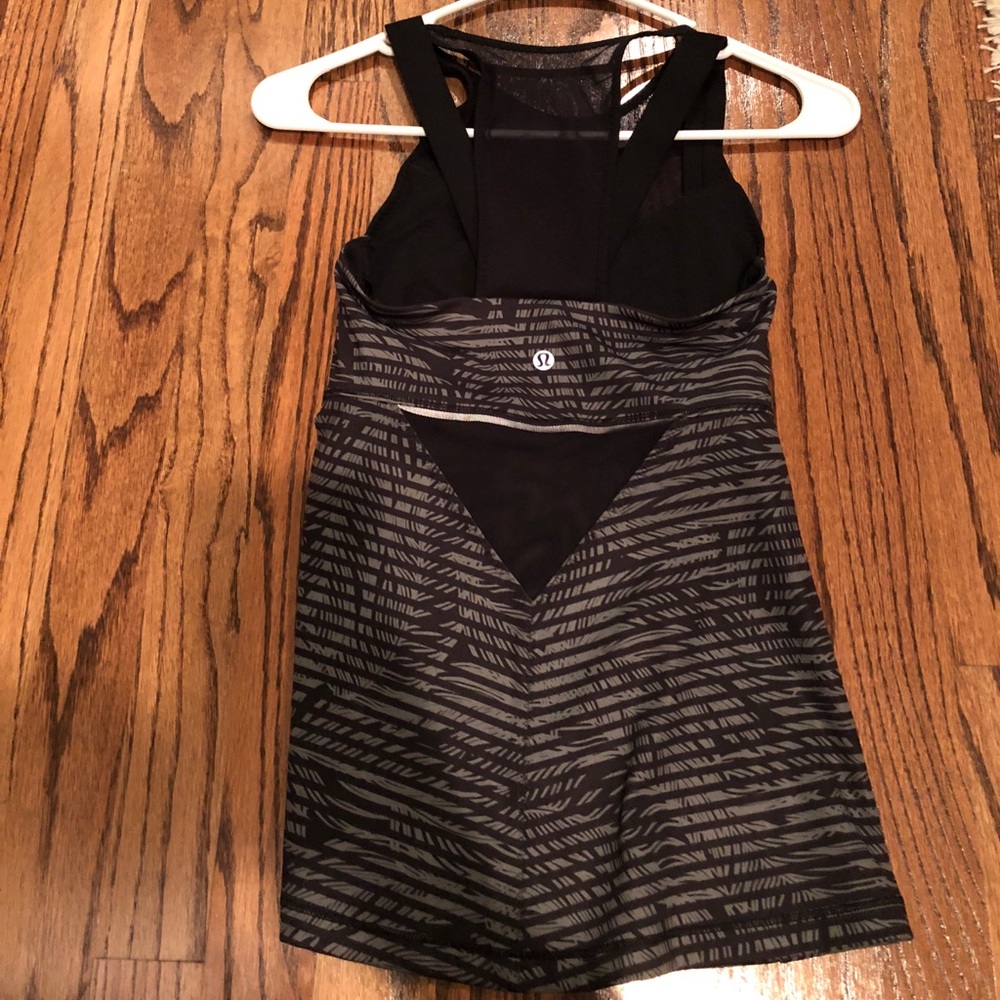 LULU LEMON high neck tank