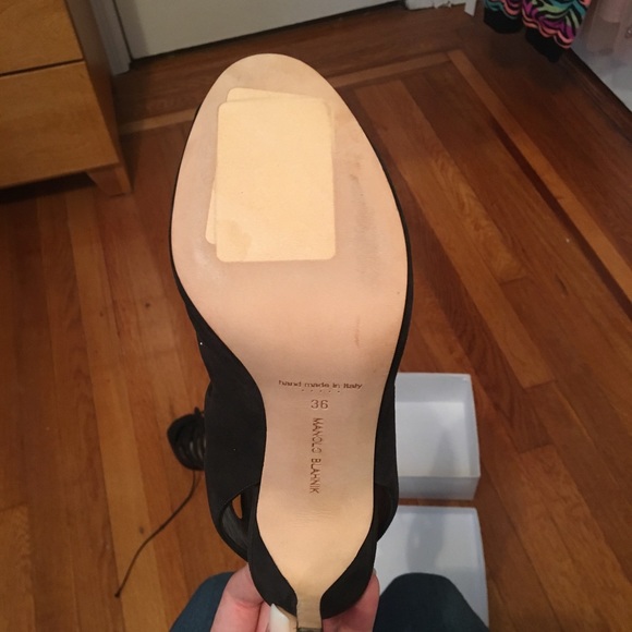 Brand New In Box Manolo Blahnik Heels - Picture 7 of 8